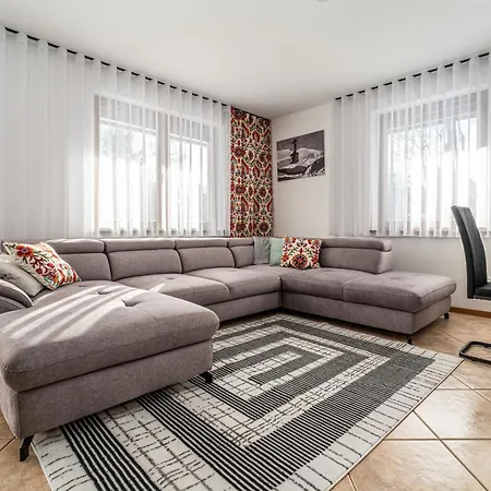 Apartment Kamieniec No 13 *
